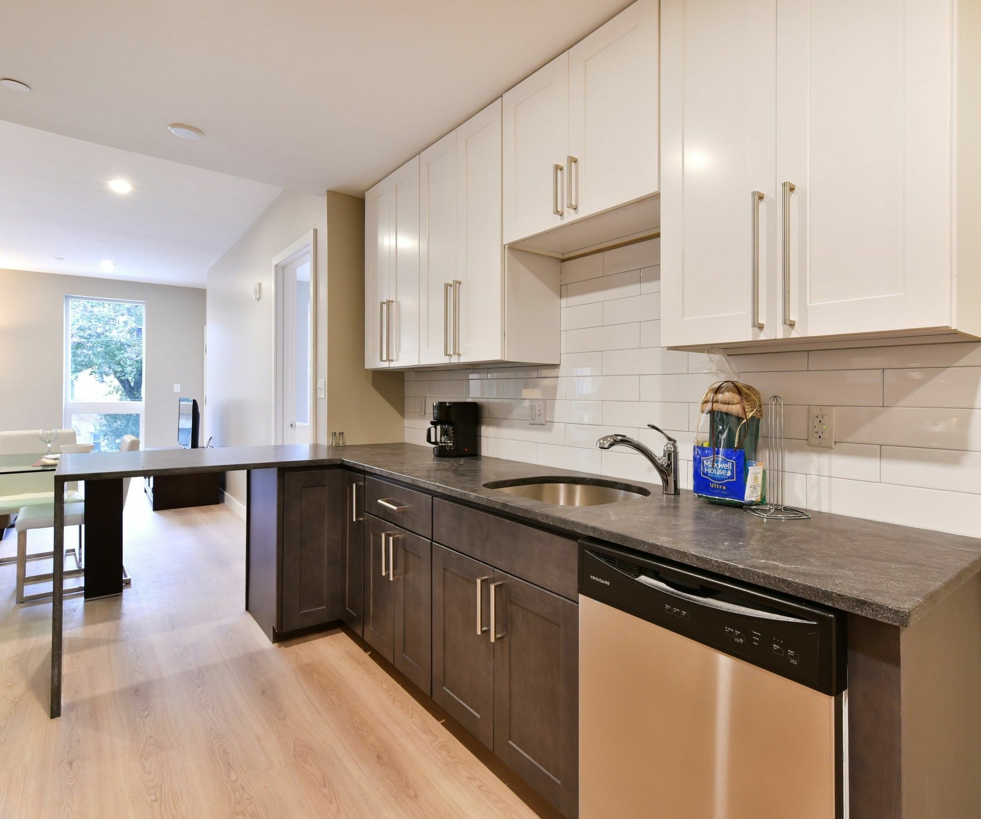 Global Luxury Suites At Longwood Brookline Kültér fotó