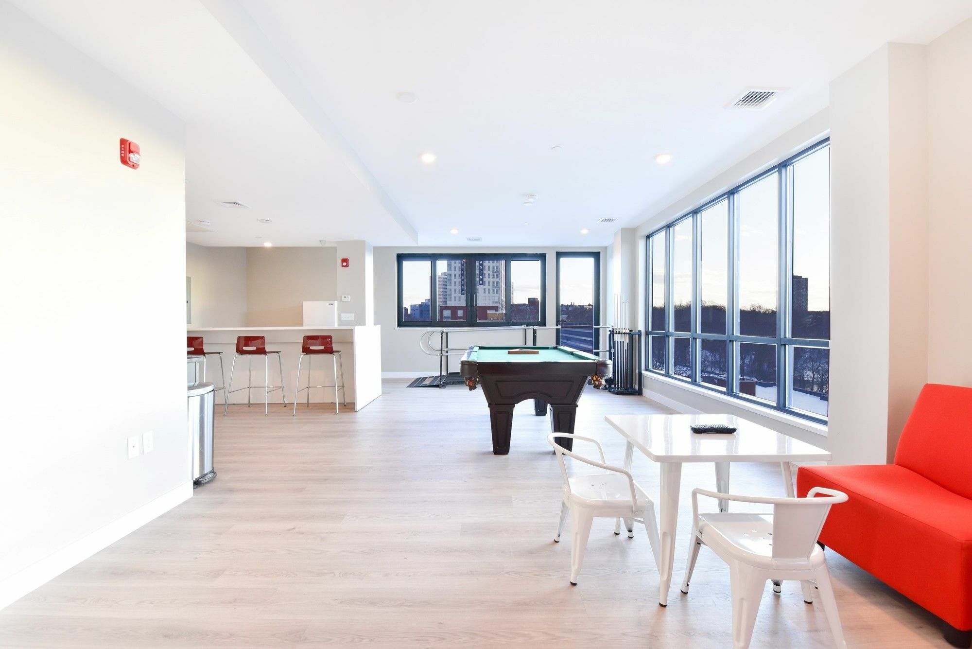Global Luxury Suites At Longwood Brookline Kültér fotó